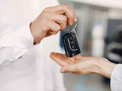 YHT Eryaman Araç Kiralama Yolculuğunuzu Güvence Altına Alan Bakımlı Araçlar